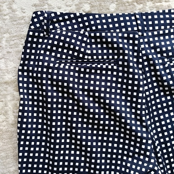 NWOT Roz & Ali Signature Fit Square Pattern Pants 8 Black White - Picture 9 of 15